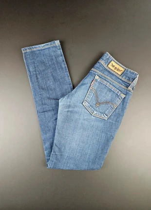 Jean Levi's 571 bleu femme Slim W25 L32, brand: Levi's, condizioni: Ottime, taglia: S / IT 40 / EU 36, €17.50, €19.08 include la Protezione acquisti