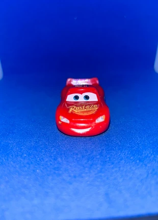 Voiture cars Flash McQueen en plastique, marke: Mattel, zustand: Gut, größe: Einheitsgröße, 2,00 €, 2,80 € inklusive Vinted-Käuferschutz