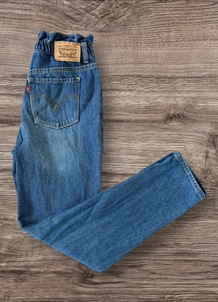 Jean Enfant Levi’s High Loose Paperbag - Très bon état - FR 12 ans, marca: Levi Strauss & Co., estado: Muito bom, tamanho: 12 anos / 152 cm, €10.99, €12.24 inclui Proteção do Comprador Pro