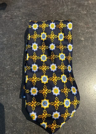 Superbe cravate Paco Rabanne 100 % soie, marke: Paco Rabanne, zustand: Neu, 15,00 €, 16,45 € inklusive Vinted-Käuferschutz