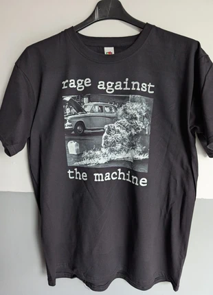 T-shirt nera | Rage Against The Machine, marke: nobrand, zustand: Sehr gut, größe: L, 13,00 €, 14,35 € beinhaltet Vinted-Käuferschutz Pro