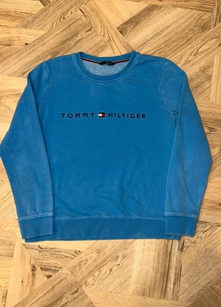Tommy Hilfiger Blue Logo Sweatshirt (M), marke: Tommy Hilfiger, zustand: Gut, größe: M, 7,89 €, 8,98 € inklusive Vinted-Käuferschutz