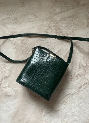 Sac motif serpent vert, marque: Bijou Brigitte, état: Très bon état, 10,00 €, 11,20 € Protection acheteurs incluse