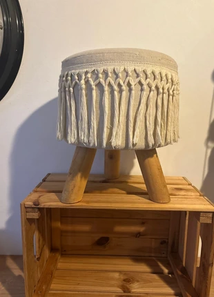 Petit tabouret pied en bois ethnique à frange Nature et découverte, estado: Bom, €5.00, €5.95 inclui Proteção do Comprador