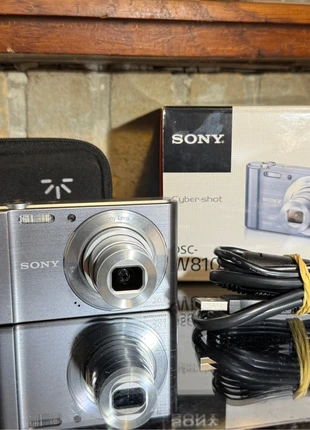 Sony Cyber-shot DSC-W810 Digitale Camera met Doos – Compleet en in Mooie Staat, merk: Sony, staat: Heel goed, € 125,00, € 131,95 inclusief Kopersbescherming Pro