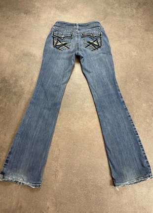 Vintage Y2K Flared Jeans Miss Me / Rock Revival Style Bootcut Damen low waist 300, marque: Vintage Dressing, état: Bon état, taille: S / 36 / 8, 27,00 €, 29,05 € Protection acheteurs incluse