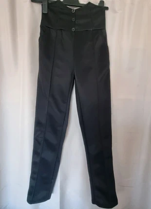 Pantalon taille haute noir – New Light – Taille L, marke: New light, zustand: Sehr gut, größe: M / 38 / 10, 5,00 €, 5,95 € inklusive Vinted-Käuferschutz