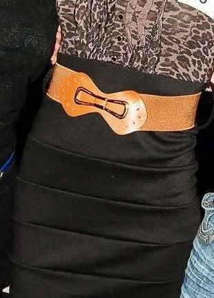 Robe noir haut panthère + ceinture, état: Très bon état, taille: L / 40 / 12, 5,00 €, 5,95 € Protection acheteurs incluse