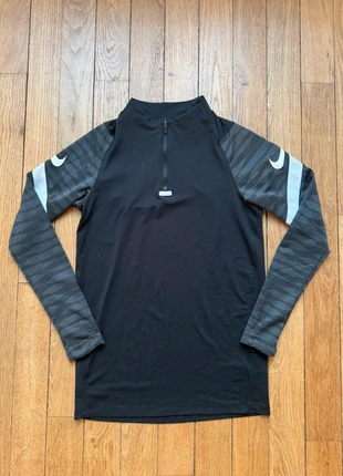 Hal Zip Nike / Demi-zip Nike / Dri-fit running / état neuf / couleur noir et gris / taille S, marque: Nike, état: Neuf sans étiquette, taille: S, 39,99 €, 42,69 € Protection acheteurs incluse