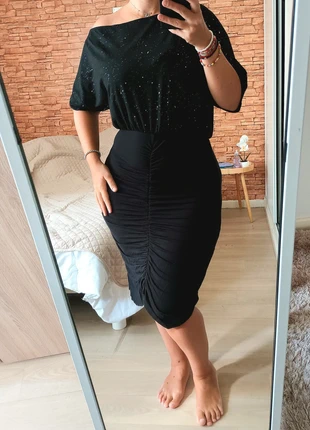 Robe noire brillante T.44, marke: Shein, zustand: Neu, größe: XXL / 44 / 16, 16,00 €, 17,50 € beinhaltet Vinted-Käuferschutz Pro