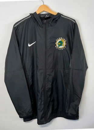 Veste Nike Nylon noir / Taille L, marque: Nike, état: Très bon état, taille: L, 24,00 €, 25,90 € Protection acheteurs (Pro) incluse