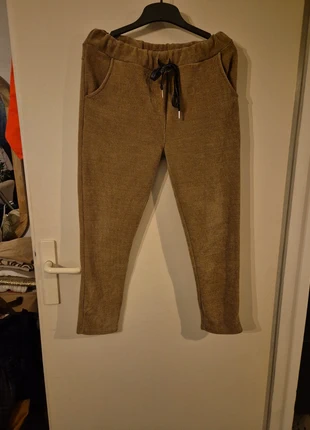 Pantalon beige velours, marque: Made In Italy, état: Très bon état, taille: M / 38 / 10, 5,00 €, 5,95 € Protection acheteurs incluse
