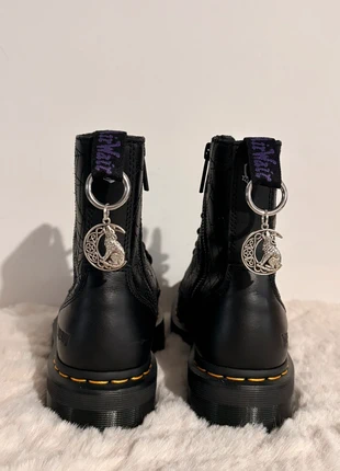 Bijoux pour Dr. Martens - Loup lune, marque: Witch, état: Très bon état, 10,00 €, 11,20 € Protection acheteurs (Pro) incluse