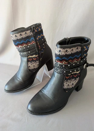 Bottines noires Creeks 38 – talon 5,5 cm, style bohème chic, très bon état, marque: Creeks, état: Très bon état, taille: 38, 14,00 €, 15,40 € Protection acheteurs (Pro) incluse