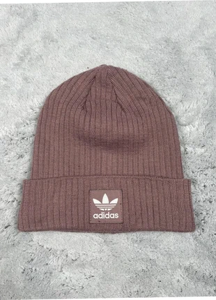 Bonnet adidas brodé Vintage Hiver Froid, marca: adidas, estado: Muito bom, tamanho: Tamanho único, €13.90, €15.30 inclui Proteção do Comprador