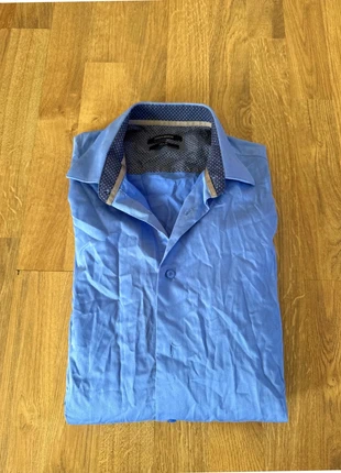 Chemise bleu toofashon en taille 38, marca: TooFashion, estado: Muito bom, tamanho: M, €12.90, €14.25 inclui Proteção do Comprador