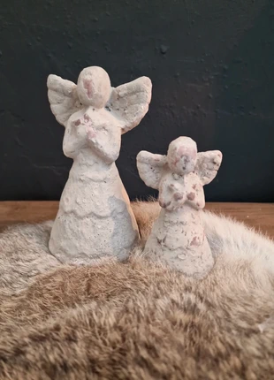 Set van 2 stenen engeltjes, marque: vanEtje Stoer wonen Collectie, état: Très bon état, 12,95 €, 14,30 € Protection acheteurs incluse