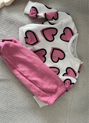 Ensemble fille 6mois, brand: Shein, condizioni: Ottime, taglia: 3-6 mesi / 62 cm, €1.00, €1.75 include la Protezione acquisti