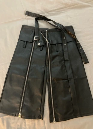 Scaldamuscoli in pelle con zip, marque: goth, état: Neuf sans étiquette, 12,00 €, 13,30 € Protection acheteurs incluse