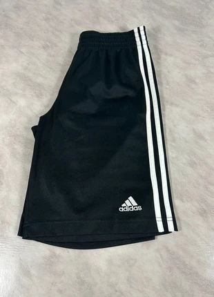 Short Adidas vintage noir Taille 10 ans Code 071N, marca: adidas, estado: Muy bueno, tamaño: 10 años / 140 cm, 12,00 €, 13,30 € Protección al comprador Pro incluida