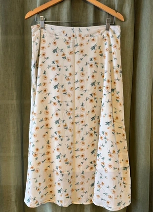 Jupe à fleurs blanche, marque: Shein, état: Neuf sans étiquette, taille: XL / 42 / 14, 2,00 €, 2,80 € Protection acheteurs incluse