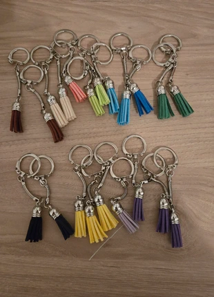 Lot de 21 porte clés, état: Neuf sans étiquette, 5,00 €, 5,95 € Protection acheteurs incluse