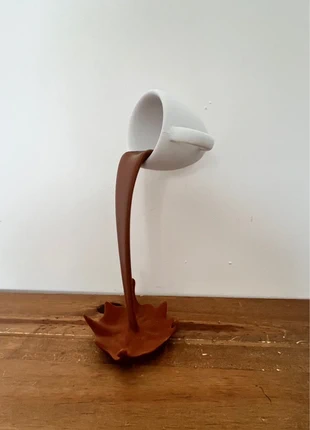 Tasse flottante, 3D 30cm, état: Comme neuf, 15,00 €, 16,45 € Protection acheteurs incluse