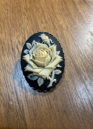 Broche vintage camé, zustand: Gut, 8,00 €, 9,10 € inklusive Vinted-Käuferschutz