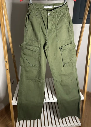 Bershka Green khaki Wide Leg Cargo Pants Streetwear Utility vintage retro limited Y2K size 34, marque: Bershka, état: Très bon état, taille: XS / 34 / 6, 4,99 €, 5,94 € Protection acheteurs incluse