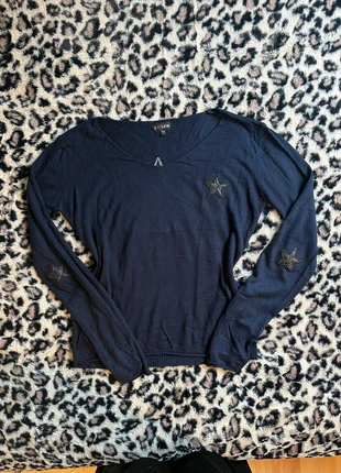 Pull d’hiver col V bleu marine à étoiles, marque: I Love LFM, état: Bon état, taille: M / 38 / 10, 5,00 €, 5,95 € Protection acheteurs incluse