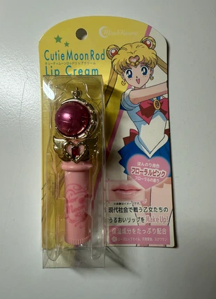 Sailor moon miracle romance lip cream cutie moon rod, marque: Bandai, état: Très bon état, taille: Prématuré, jusqu'à 44cm, 19,90 €, 21,60 € Protection acheteurs (Pro) incluse