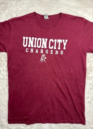 3460. T-shirt Gildan M bordeaux – Union City Chargers, marque: Gildan, état: Très bon état, taille: M, 10,00 €, 11,20 € Protection acheteurs incluse