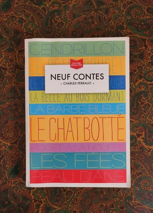 Neuf Contes – Charles Perrault, staat: Heel goed, € 2,00, € 2,80 inclusief Kopersbescherming