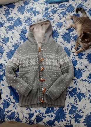 Maglione peloso terranova, brand: Terranova, condizioni: Ottime, taglia: S / IT 40 / EU 36, €5.00, €5.95 include la Protezione acquisti