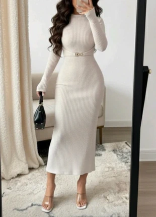 Robe longue en maille beige côtelée Taille S, marca: Tendance, estado: Muy bueno, tamaño: S / 36 / 8, 39,00 €, 41,65 € Protección al comprador incluida