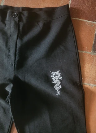 Pantalon droit dragon taille XS, marque: Zara, état: Très bon état, taille: XS / 34 / 6, 5,00 €, 5,95 € Protection acheteurs incluse