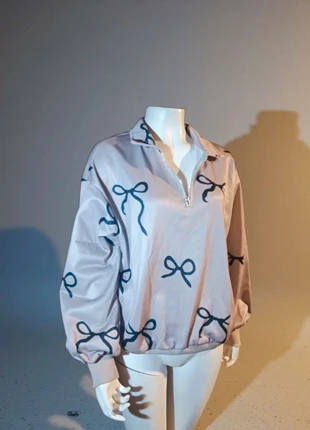 Sweat beige à nœuds imprimés – coupe loose demi-zip – T38, brand: Tendance, condition: New without tags, size: M / 38 / 10, €15.00, €16.45 includes Buyer Protection