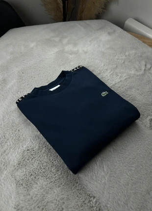 Sweat Lacoste multicolore avec bandes M, marke: Lacoste, zustand: Sehr gut, größe: M, 45,00 €, 47,95 € beinhaltet Vinted-Käuferschutz Pro