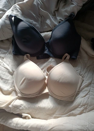 Lot 2 soutien-gorge, marque: Shein, état: Neuf sans étiquette, taille: 90C, 1,50 €, 2,28 € Protection acheteurs incluse