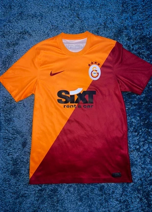 Maillot de foot de Galatasaray, marca: Nike, estado: Muito bom, tamanho: M, €25.00, €26.95 inclui Proteção do Comprador
