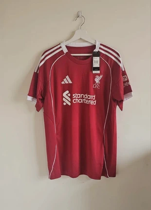 Maillot de football Adidas // Liverpool Domicile// 2025 // taille L, marque: Liverpool Football Club, état: Bon état, taille: L, 18,00 €, 19,60 € Protection acheteurs incluse