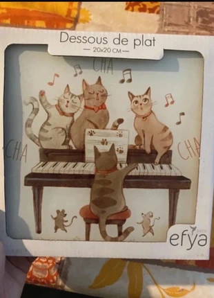 Dessous de plat chat, marca: sansnom., estado: Novo com etiquetas, €4.00, €4.90 inclui Proteção do Comprador