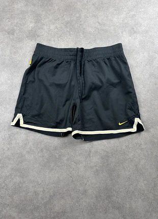 Short de sport Nike noir taille S femme Lives Strong solo swoosh logo brodé - SHO0820, merk: Nike, staat: Heel goed, maat: S / 36 / 8, € 10,00, € 11,20 inclusief Kopersbescherming Pro