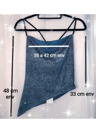 Top asymétrique Noël réveillon paillettes bleu métal Pretty Garbage Taille S neuf étiquette, marke: pretty garbage, zustand: Neu, mit Etikett, größe: S / 36 / 8, 5,00 €, 5,95 € inklusive Vinted-Käuferschutz