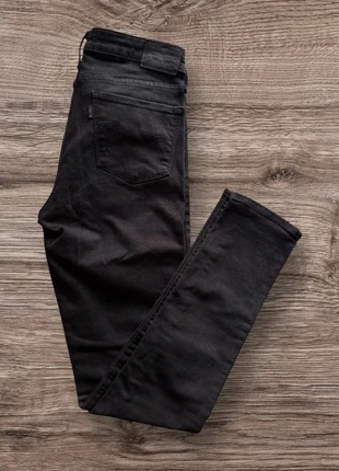 Jean taille basses 711 skinny levi’s premium, brand: Levi's, condition: Very good, size: M / 38 / 10, €41.90, €44.70 includes Buyer Protection Pro