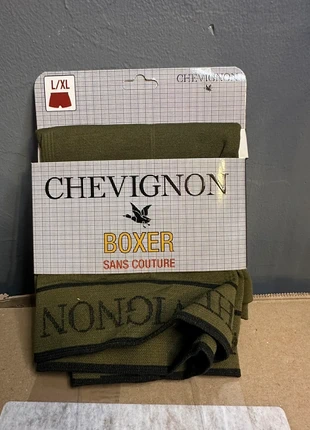 Boxer Chevignon sans couture kaki taille L/XL – Neuf, merk: Chevignon, staat: Nieuw met prijskaartje, maat: L, € 13,00, € 14,35 inclusief Kopersbescherming