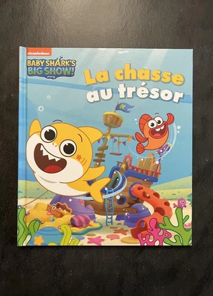 Baby shark's big show ! - la chasse au trésor, staat: Nieuw met prijskaartje, € 3,00, € 3,85 inclusief Kopersbescherming Pro