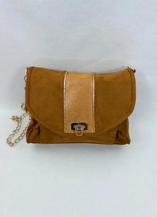 Sac bandoulière Vintage camel suédine avec chaîne dorée – 22 cm, brand: Vintage Dressing, condition: Very good, €21.90, €23.70 includes Buyer Protection Pro