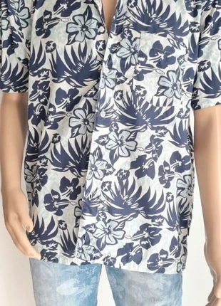 chemisette blanche fleur bleu hawaïenne fictif collection pur Coton - Taille M, marque: Fictif, état: Très bon état, taille: M, 7,00 €, 8,05 € Protection acheteurs incluse