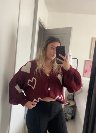 Gilet à motif cœurs boutonné, zustand: Neu, mit Etikett, größe: Sonstige, 29,90 €, 32,10 € inklusive Vinted-Käuferschutz